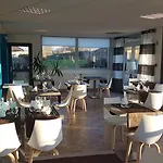 Hotell Logis Hotel- Restaurant La Haie Des Vignes Seminaires Et Evenementiel