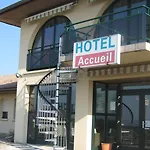 Logis Hotel- Restaurant La Haie Des Vignes Seminaires Et Evenementiel Hotel Allain
