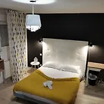 Logis Hotel- Restaurant La Haie Des Vignes Seminaires Et Evenementiel Allain