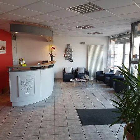 Hotel Logis Hotel- Restaurant La Haie Des Vignes Seminaires Et Evenementiel 3*