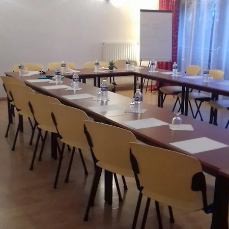 Logis Hotel- Restaurant La Haie Des Vignes Seminaires Et Evenementiel Hotel Allain