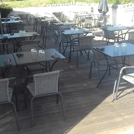 Hotel Logis Hotel- Restaurant La Haie Des Vignes Seminaires Et Evenementiel 3*
