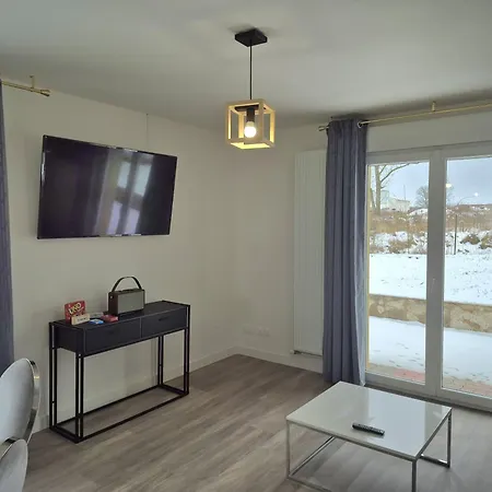 Hotel Logis Hotel- Restaurant La Haie Des Vignes Seminaires Et Evenementiel 3*