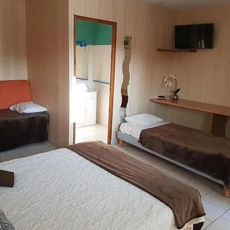 Hotel- Restaurant La Haie Des Vignes Allain