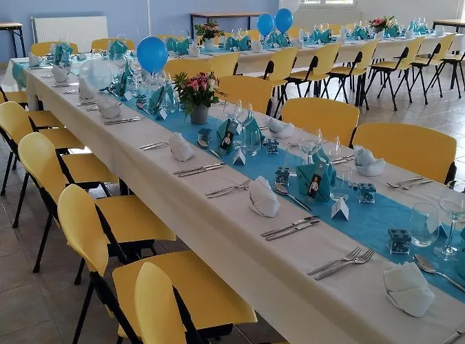 Logis Hotel- Restaurant La Haie Des Vignes Seminaires Et Evenementiel Allain