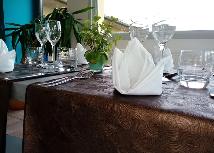 Szálloda Logis Hotel- Restaurant La Haie Des Vignes Seminaires Et Evenementiel