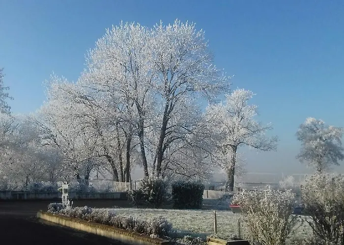 Szálloda Logis Hotel- Restaurant La Haie Des Vignes Seminaires Et Evenementiel 3*