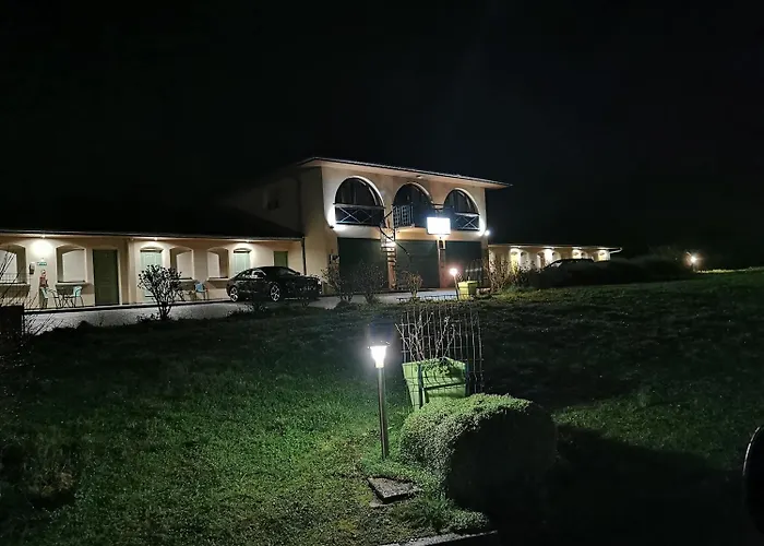 Logis Hotel- Restaurant La Haie Des Vignes Seminaires Et Evenementiel 3*