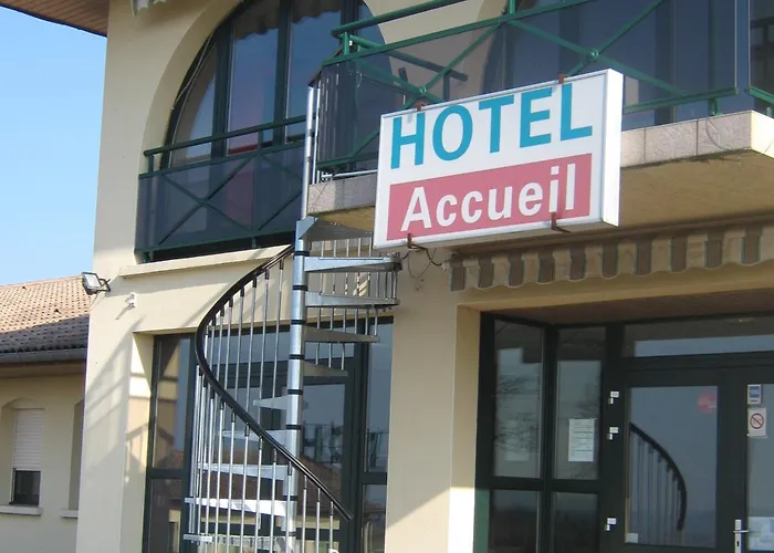 Logis Hotel- Restaurant La Haie Des Vignes Seminaires Et Evenementiel Szálloda Allain