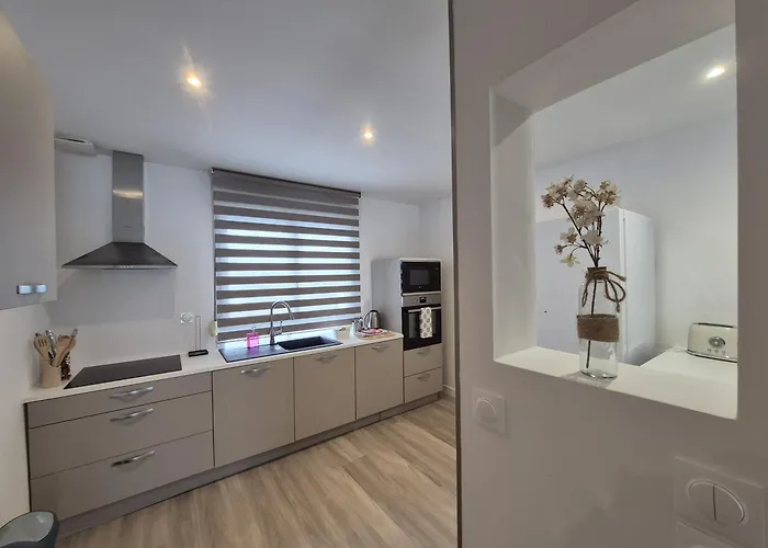 Logis Hotel- Restaurant La Haie Des Vignes Seminaires Et Evenementiel Hotel Allain