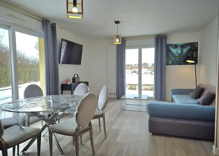 Hotel Logis Hotel- Restaurant La Haie Des Vignes Seminaires Et Evenementiel Allain