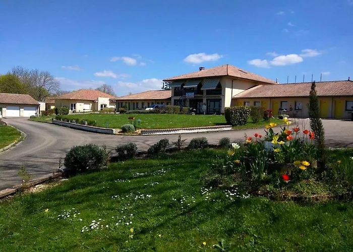 Logis Hotel- Restaurant La Haie Des Vignes Seminaires Et Evenementiel Hotel 3*